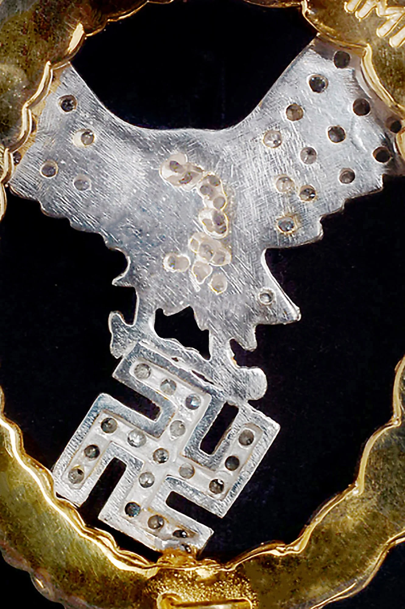 LUFTWAFFE PILOT BADGE IN GOLD WITH DIAMONDS — SS HONOR RING